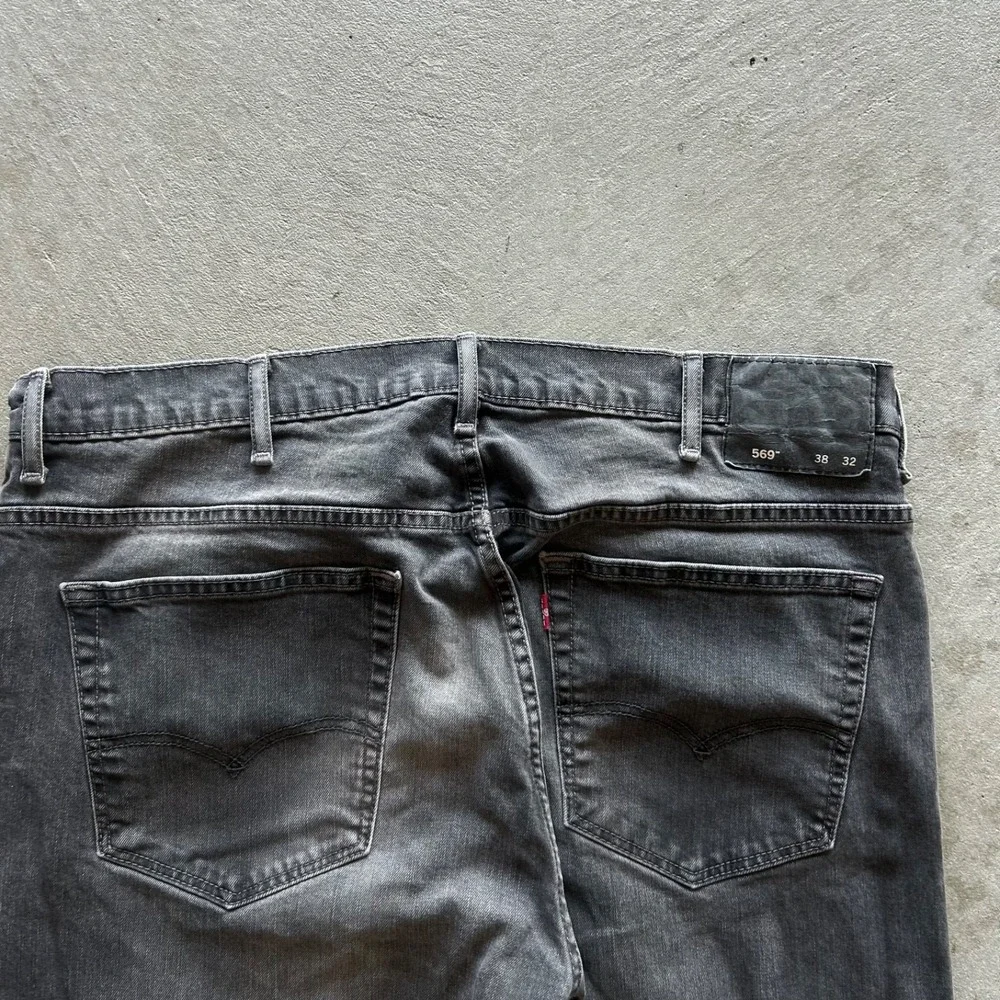 Vintage Levis 569 Jeans Size 38x32 Black Dark Wash Denim Loose Straight Fit